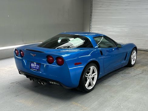 Used 2009 Chevrolet Corvette Coupe w/ Preferred Equipment Group RWD image 8