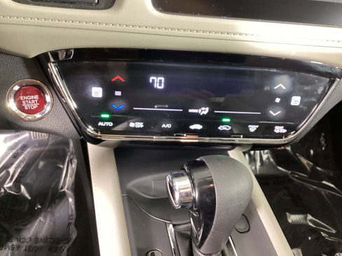 Used 2017 Honda HR-V EX image 20