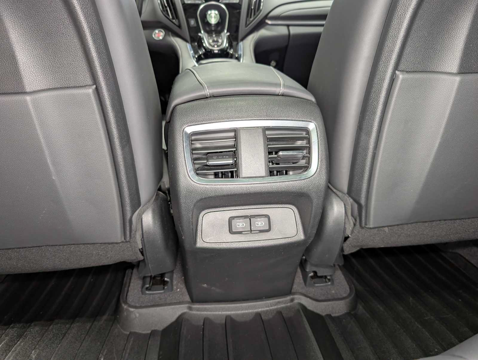 Used 2019 Acura RDX w/ Technology Package AWD/4WD image 23