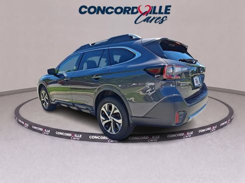 Used 2020 Subaru Outback Touring AWD/4WD image 4