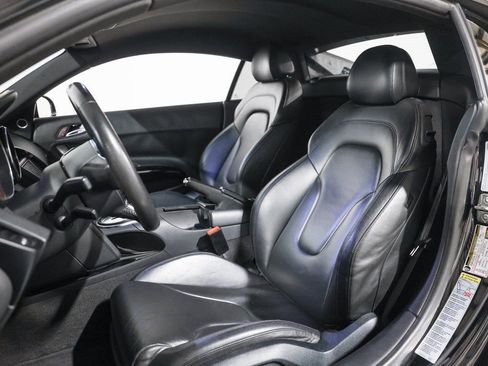 Used 2012 Audi R8 V10 w/ Enhanced Leather Pkg image 24