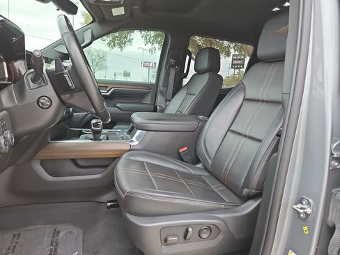 Certified 2024 Chevrolet Silverado 1500 High Country w/ Technology Package image 9