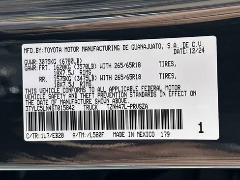 Certified 2025 Toyota Tacoma Limited image 33