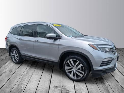 Used 2018 Honda Pilot Elite image 2
