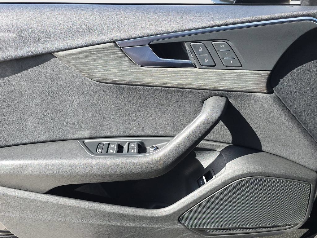 Used 2019 Audi A4 2.0T Premium FWD image 21