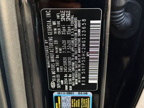 Certified 2021 Kia Telluride SX w/ SX Prestige Package image 32