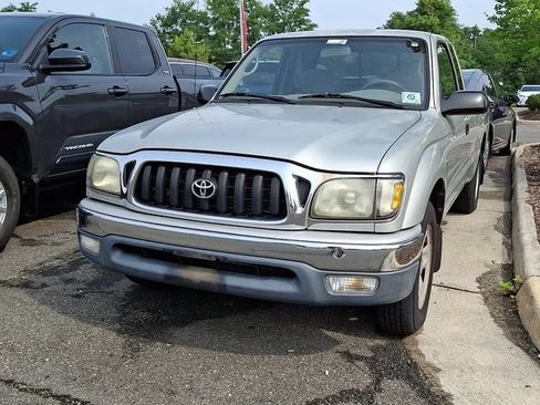 Used 2003 Toyota Tacoma 2WD Xtracab w/ SR5 Pkg image 2