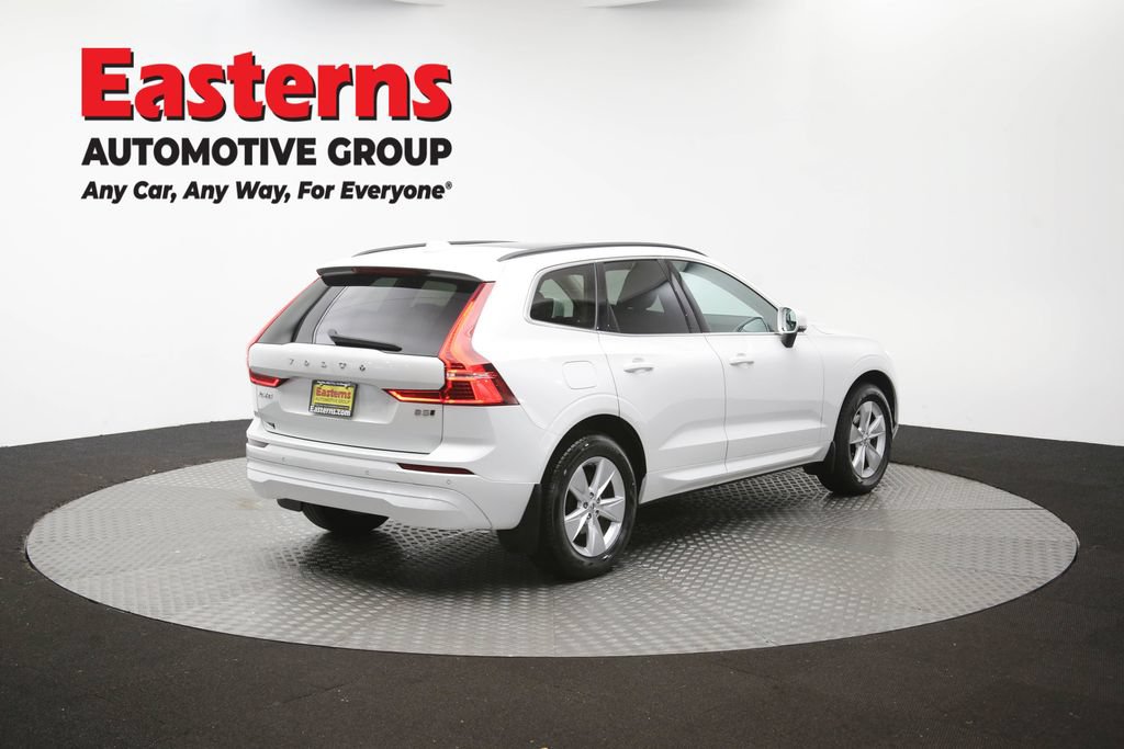 Used 2022 Volvo XC60 B5 Momentum AWD/4WD image 44