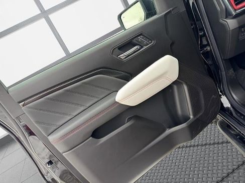 New 2026 GMC Canyon AT4X w/ LPO, Black Badging Package image 21