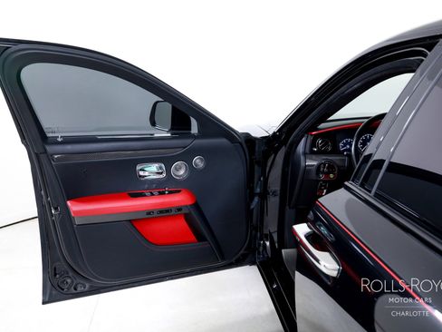 Used 2022 Rolls-Royce Ghost Black Badge image 11