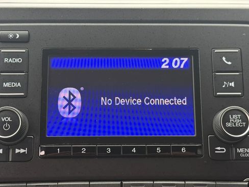 Used 2018 Honda Odyssey LX image 17