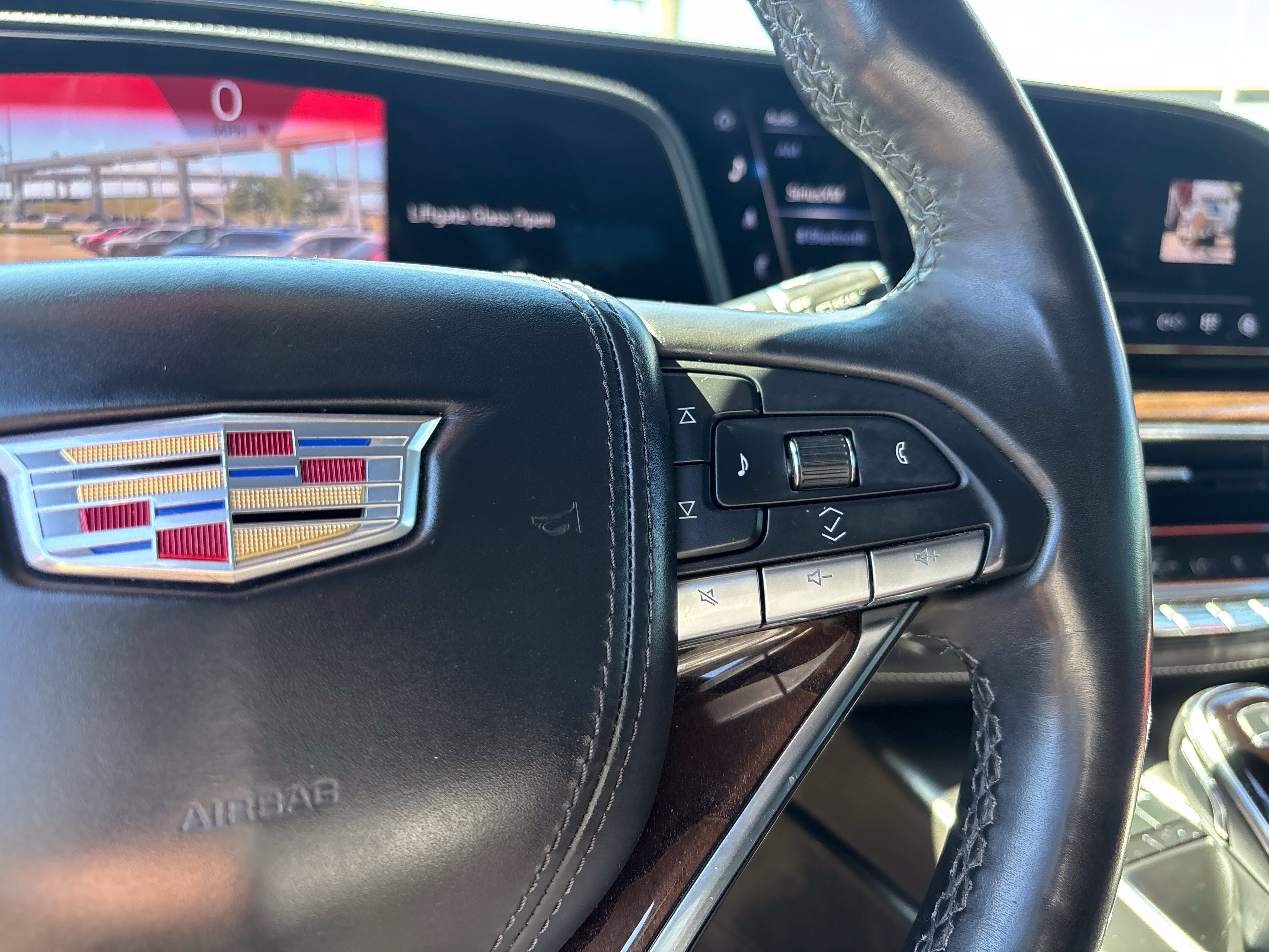 Used 2021 Cadillac Escalade Sport Platinum RWD image 28