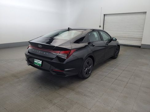 Used 2023 Hyundai Elantra SEL image 9