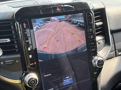 Used 2025 RAM 2500 Big Horn AWD/4WD image 23