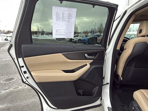 Used 2023 Acura MDX SH-AWD w/ Advance Package image 21