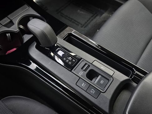 Certified 2024 Toyota Prius LE image 17