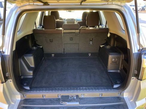 Used 2024 Toyota 4Runner SR5 image 29