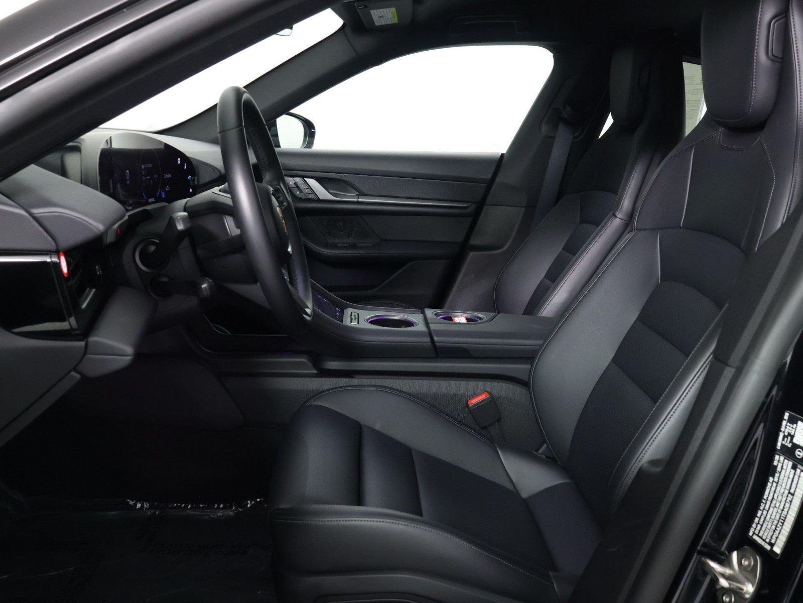 Certified 2026 Porsche Taycan AWD/4WD image 5