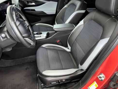 Certified 2024 Buick Envista Preferred w/ Convenience I Package image 2