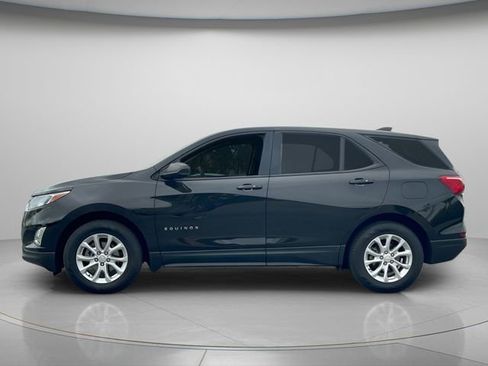 Used 2019 Chevrolet Equinox LS image 3