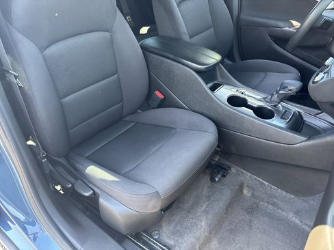 Used 2024 Chevrolet Malibu LT FWD image 9