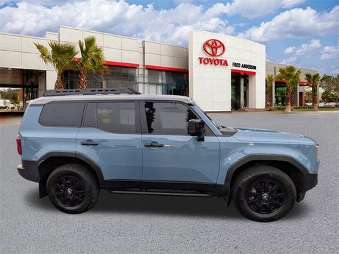 Used 2024 Toyota Land Cruiser image 4