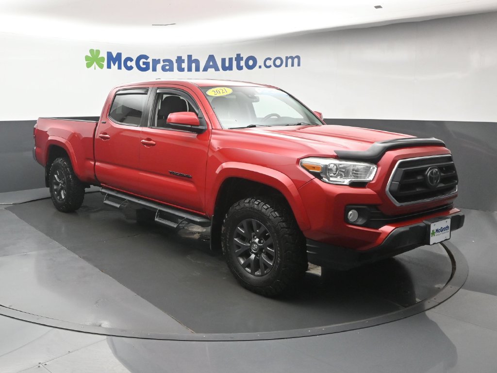 Used 2021 Toyota Tacoma SR5 RWD image 2