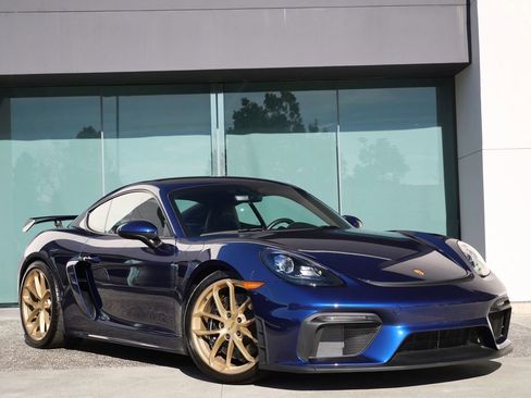 Used 2022 Porsche 718 Cayman GT4 image 1