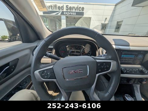 Used 2019 GMC Acadia SLE FWD image 15