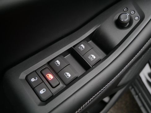 New 2025 Jeep Grand Cherokee Limited w/ Black Appearance Package image 7