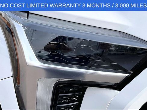 Used 2022 Toyota Tundra SR5 w/ SR5 Convenience Package image 29