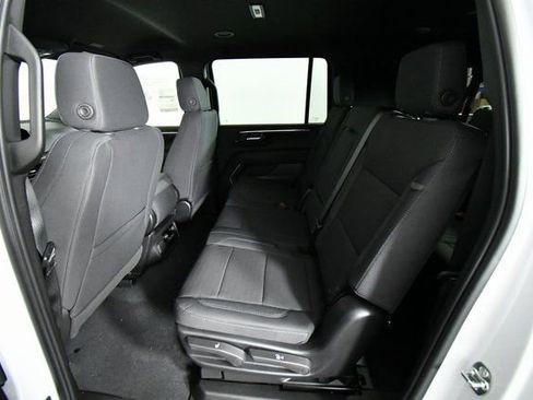 New 2026 Chevrolet Suburban LS image 25