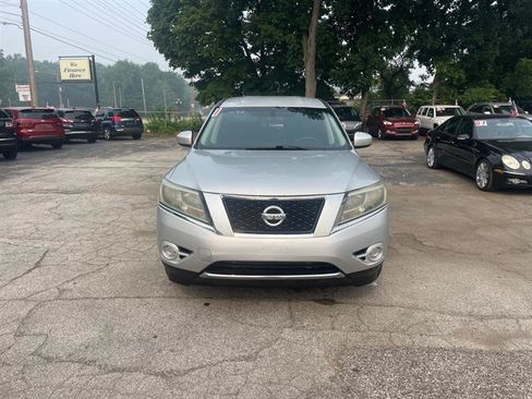 Used 2013 Nissan Pathfinder S AWD/4WD image 2