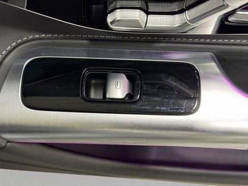 Used 2023 Mercedes-Benz SL 63 AMG 4MATIC image 28