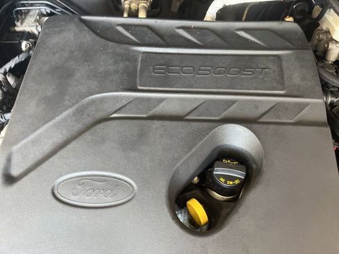 Used 2020 Ford Escape SE FWD image 12