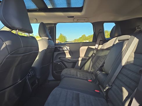 New 2025 Mitsubishi Outlander Trail Edition image 25