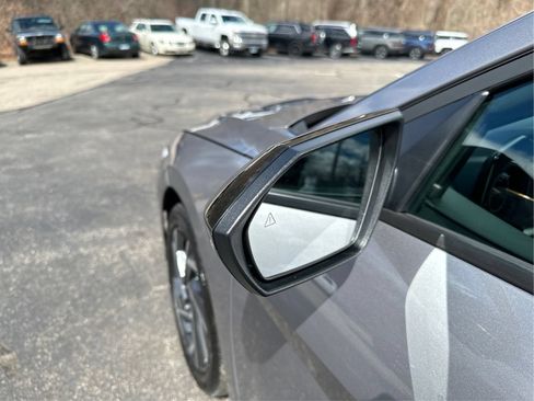 Certified 2025 Hyundai Elantra SEL FWD image 25