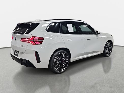 Certified 2025 BMW X3 xDrive30i w/ M Sport Package image 6