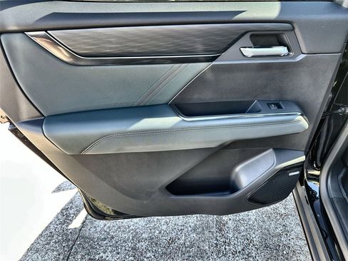 New 2026 GMC Acadia AT4 w/ Luxury Package image 15