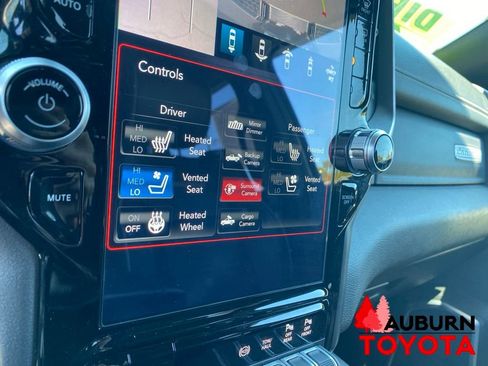 Used 2020 RAM 2500 Laramie w/ Night Edition AWD/4WD image 45