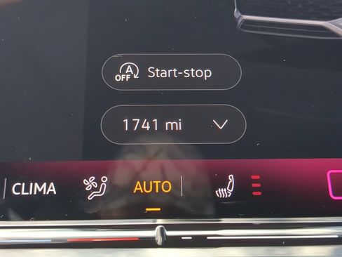 Certified 2026 Volkswagen Tiguan SE R-Line FWD image 33