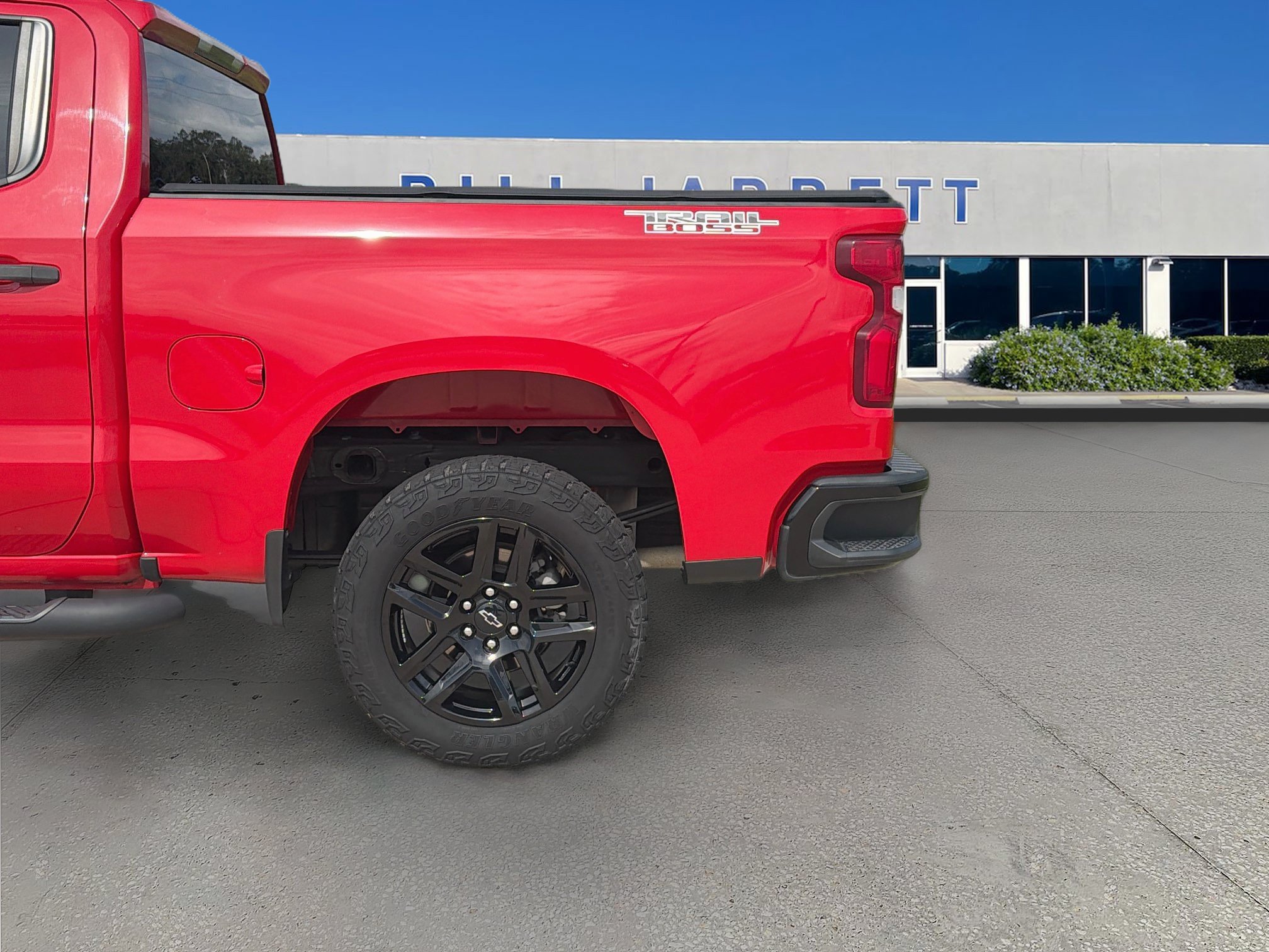 Used 2021 Chevrolet Silverado 1500 Custom Trail Boss AWD/4WD image 4