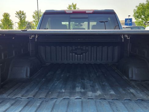 Used 2020 Chevrolet Silverado 1500 LT Trail Boss AWD/4WD image 11