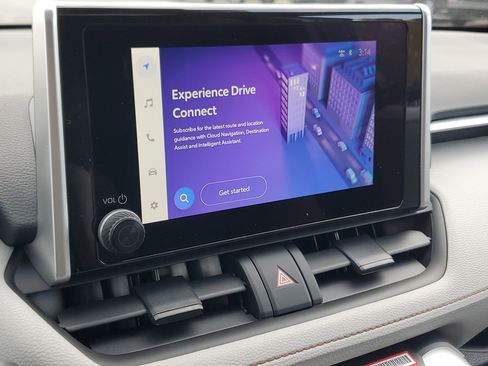 Used 2025 Toyota RAV4 XLE image 29