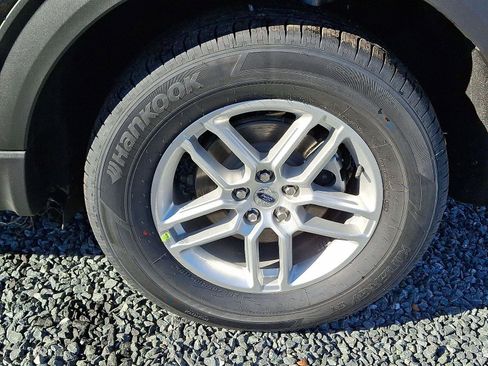 New 2026 Ford Explorer Active image 5