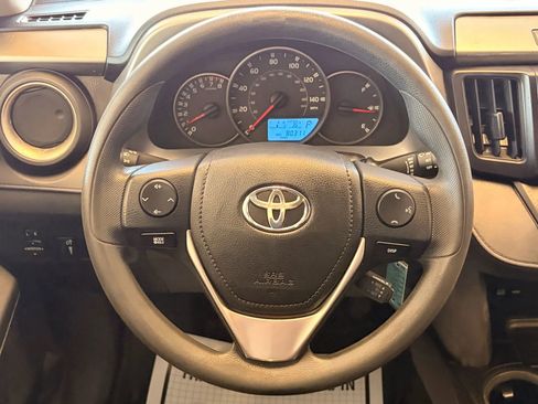 Used 2016 Toyota RAV4 LE image 25