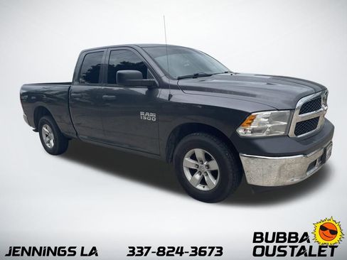 Used 2018 RAM 1500 Tradesman w/ Chrome Appearance Group RWD image 3