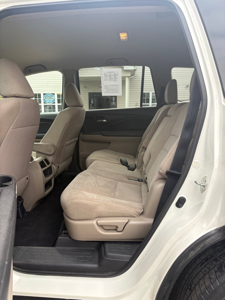 Used 2017 Honda Pilot LX image 10
