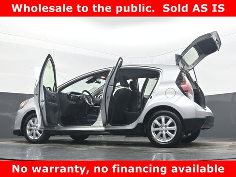 Used 2017 Toyota Prius C Two image 42