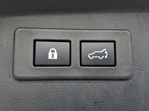 Certified 2025 Subaru Outback Touring XT AWD/4WD image 33